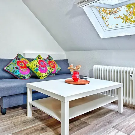 Appartement 2-sz-dachgeschoss-apt - 4 Getrennte Schlafplaetze - Naehe Hbf & Messe Dus Krefeld