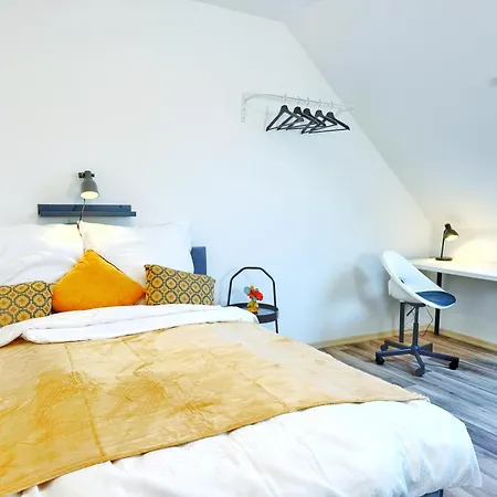 2-sz-dachgeschoss-apt - 4 Getrennte Schlafplaetze - Naehe Hbf & Messe Dus Apartmán *