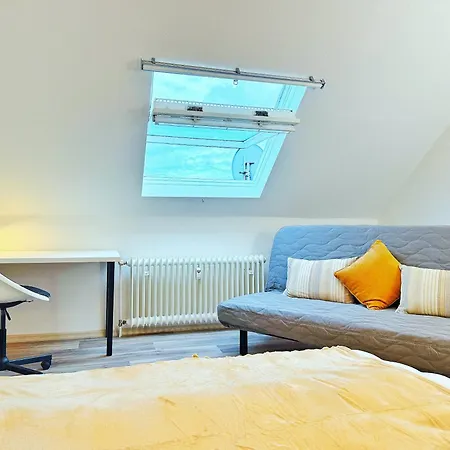Appartement 2-sz-dachgeschoss-apt - 4 Getrennte Schlafplaetze - Naehe Hbf & Messe Dus