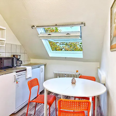 2-sz-dachgeschoss-apt - 4 Getrennte Schlafplaetze - Naehe Hbf & Messe Dus Apartmán Krefeld