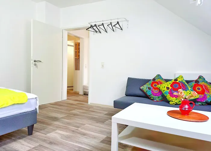 2-sz-dachgeschoss-apt - 4 Getrennte Schlafplaetze - Naehe Hbf & Messe Dus *