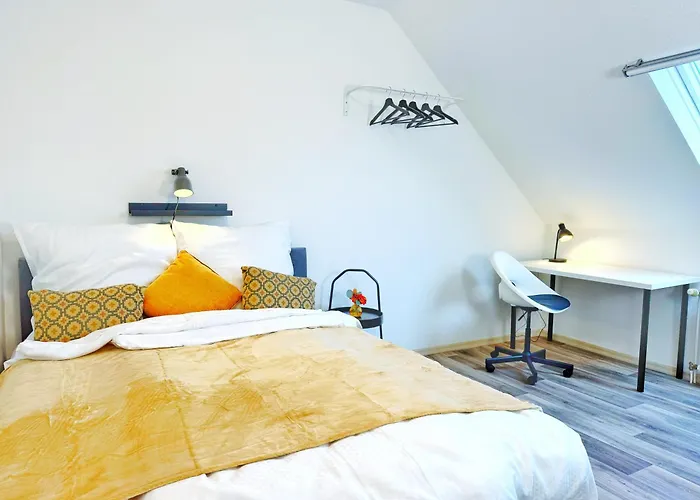 2-sz-dachgeschoss-apt - 4 Getrennte Schlafplaetze - Naehe Hbf & Messe Dus 公寓 *