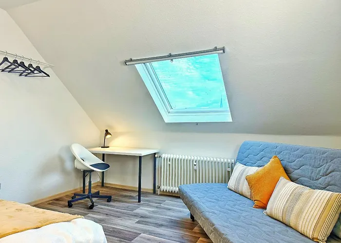 2-sz-dachgeschoss-apt - 4 Getrennte Schlafplaetze - Naehe Hbf & Messe Dus 公寓 *